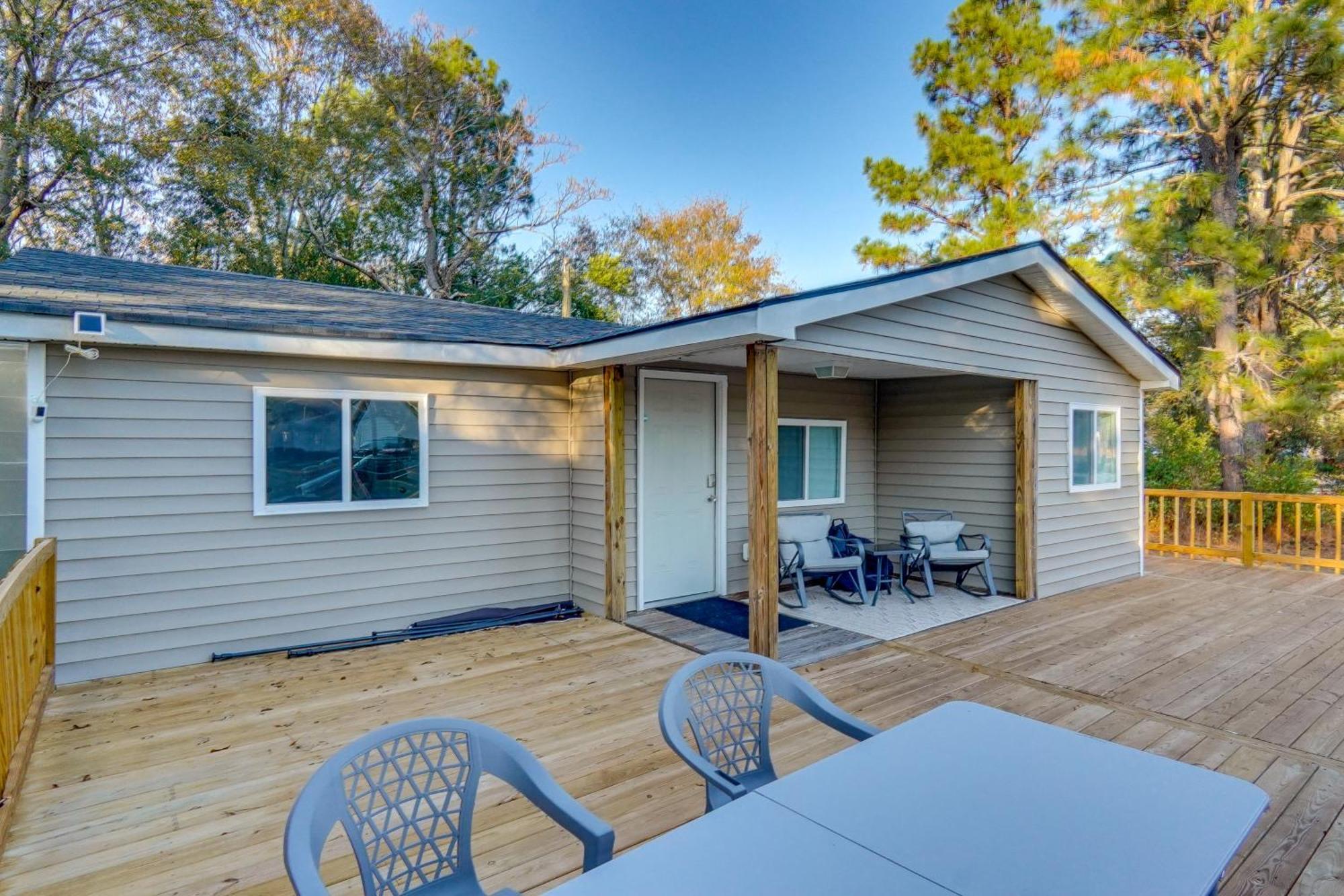 About 8 Mi To Pinehurst Cozy Home With Extended Deck! Aberdeen Exterior photo